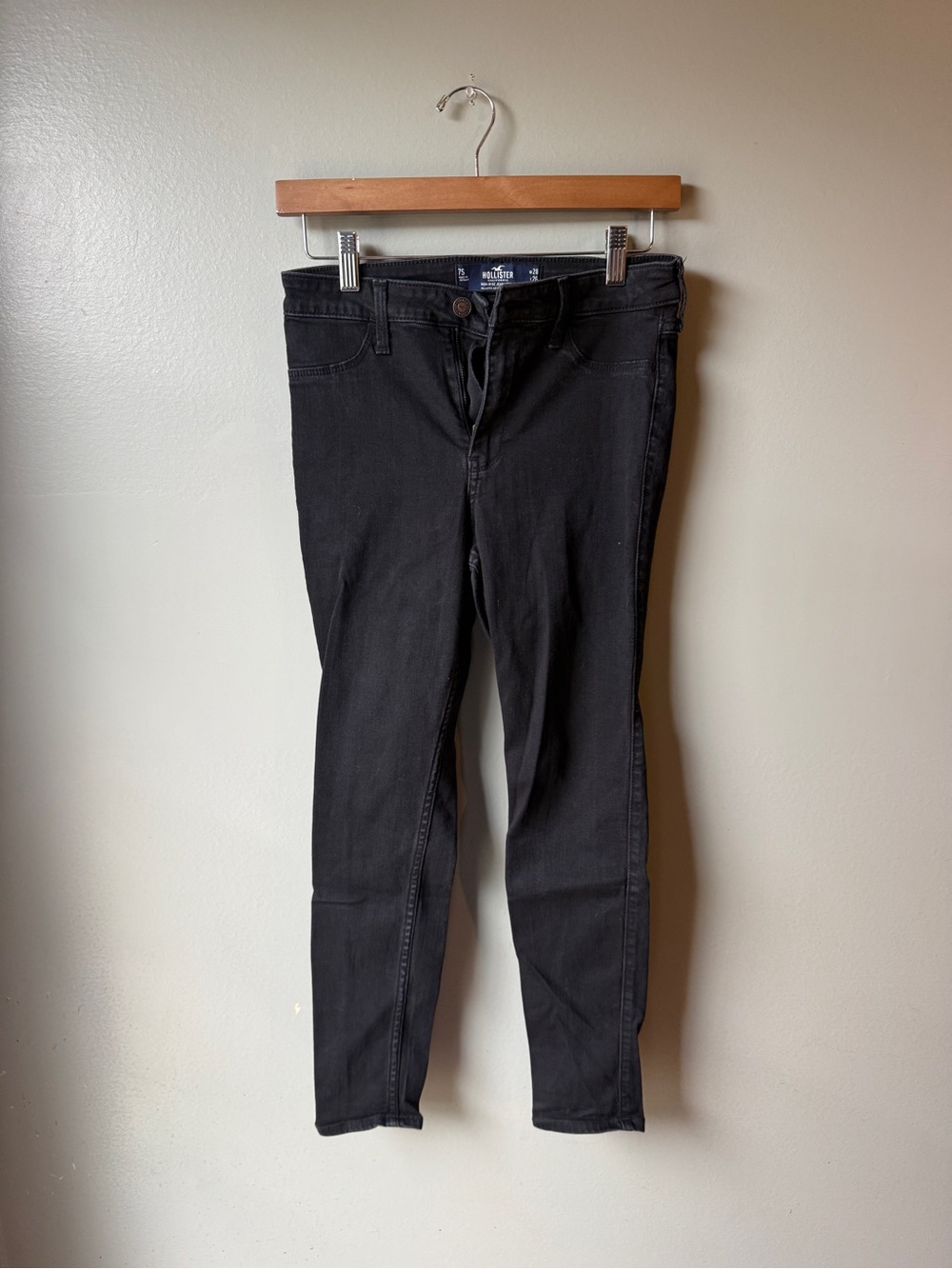 Hollister Women’s High-Rise Jean Leggings Black Skinny Jeans Size 7S / 28